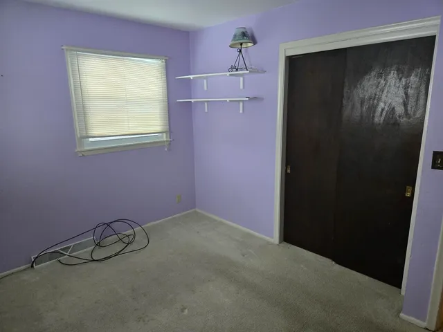 $189,900 | 1002 Fieldcrest Drive, Rockford, IL 61108