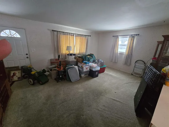 $189,900 | 1002 Fieldcrest Drive, Rockford, IL 61108