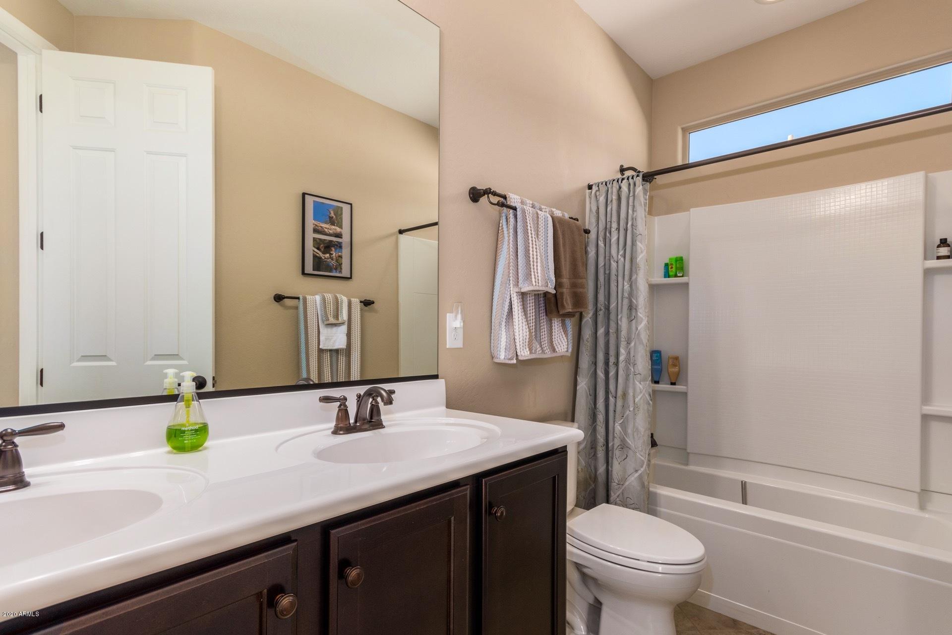 2603 West Royer Road Phoenix, AZ 85085 - Photo 11 of 27 Hall Bath