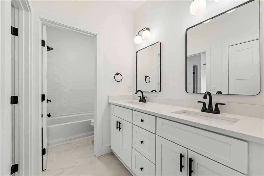 5676 Meadow View Drive Jefferson, GA 30549 - Photo 33 of 43