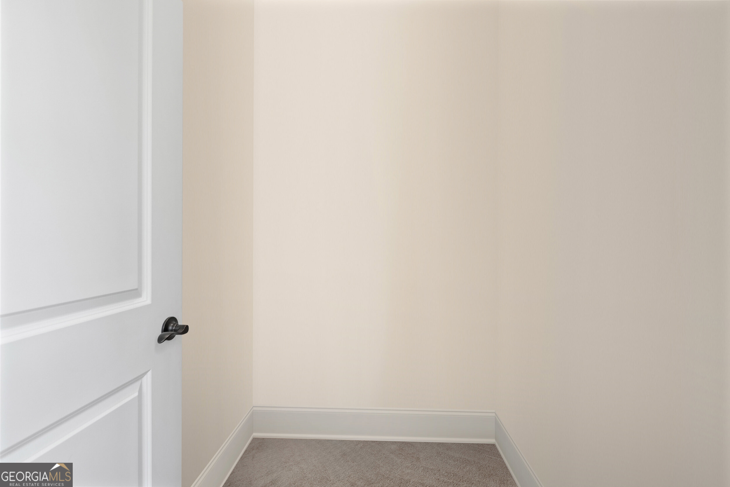 2045 Kent Court Milton, GA 30004 - Photo 68 of 104 a view of a small space