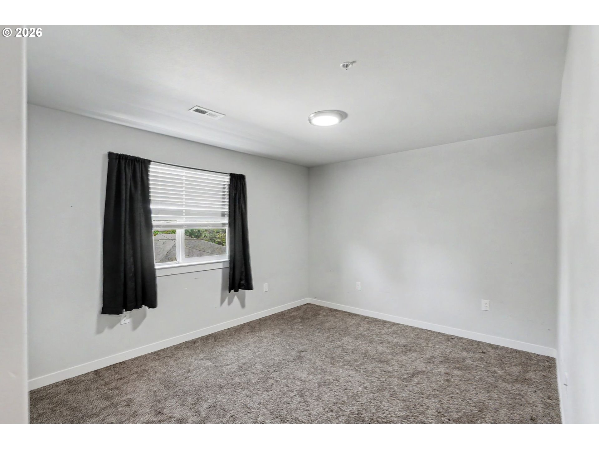 1671 Cooper Street Lebanon, OR 97355 - Photo 24 of 44