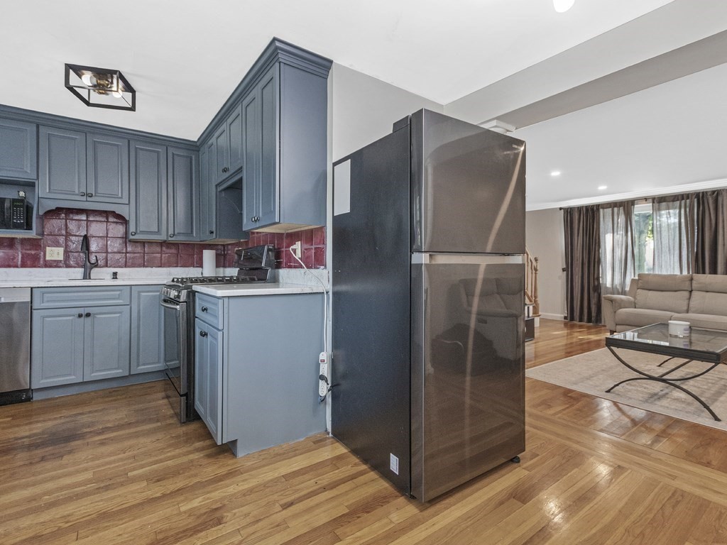 210 Church Street, Unit 210 Waltham, MA 02452 - Photo 10 of 35