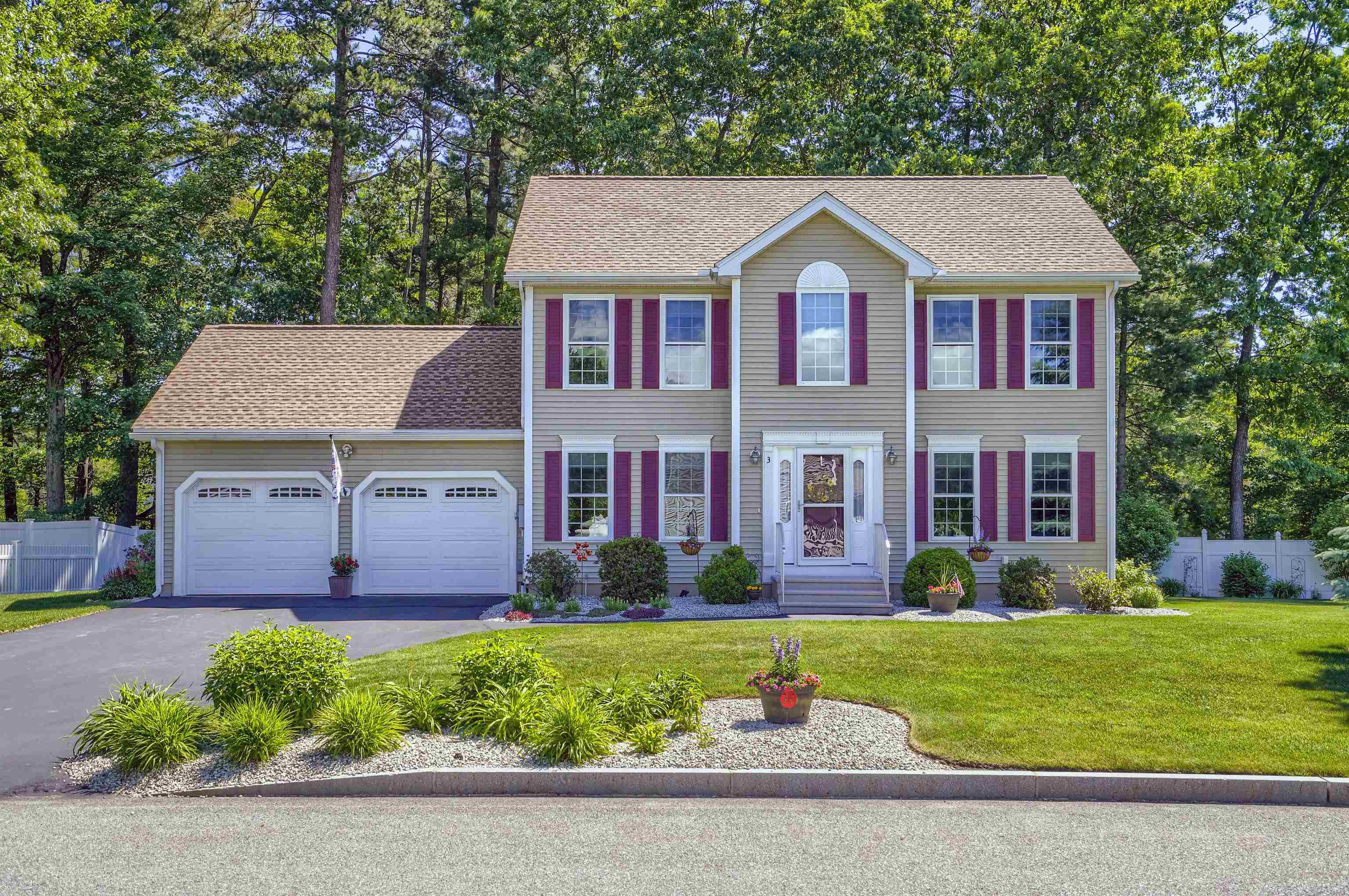 3 Ryan's Way Concord, NH 03301 - Photo 2 of 38