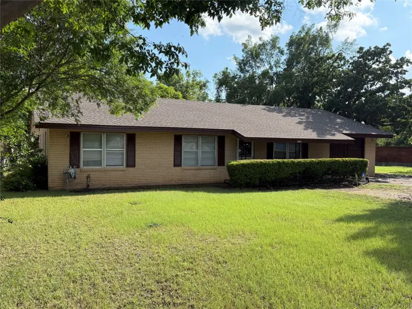 $320,000 | 650 West Vaughan Street, Bertram, TX 78605