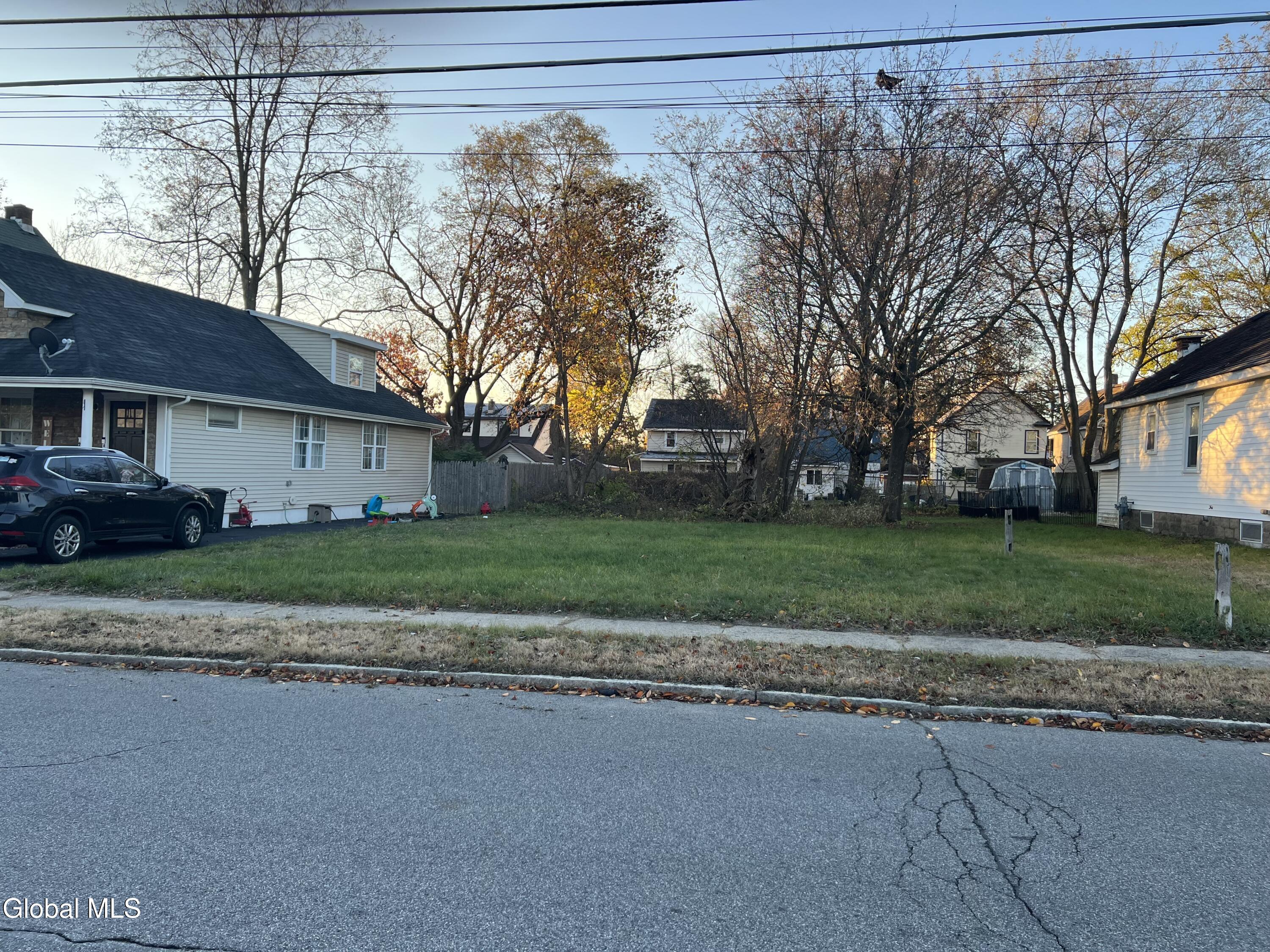 2022 William Street Schenectady, NY 12306 - Photo 2 of 3 Front