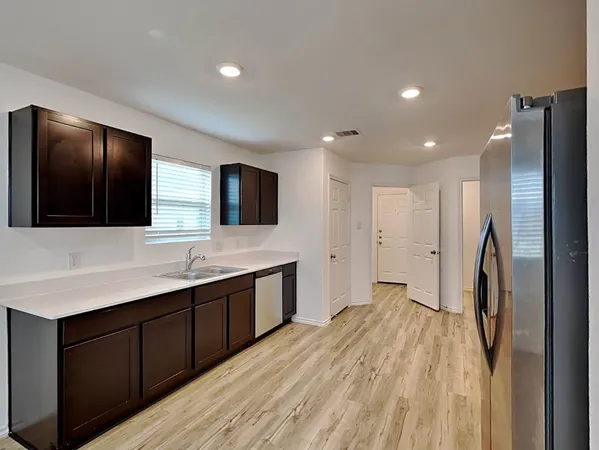 $1,995 | 24139 Mustang Run Drive, Hockley, TX 77447