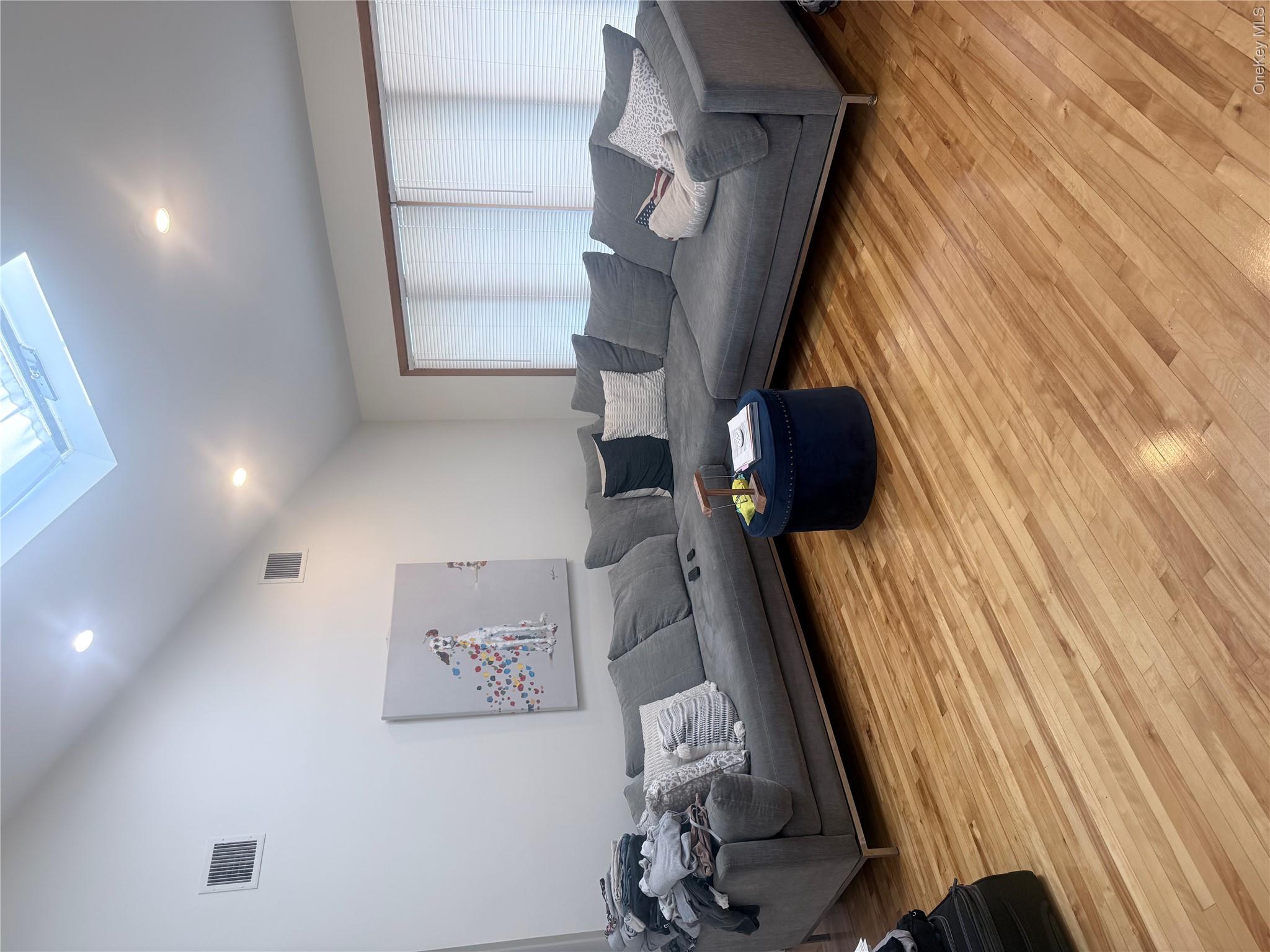 497 Abbey Road Oceanside, NY 11572 - Photo 8 of 10