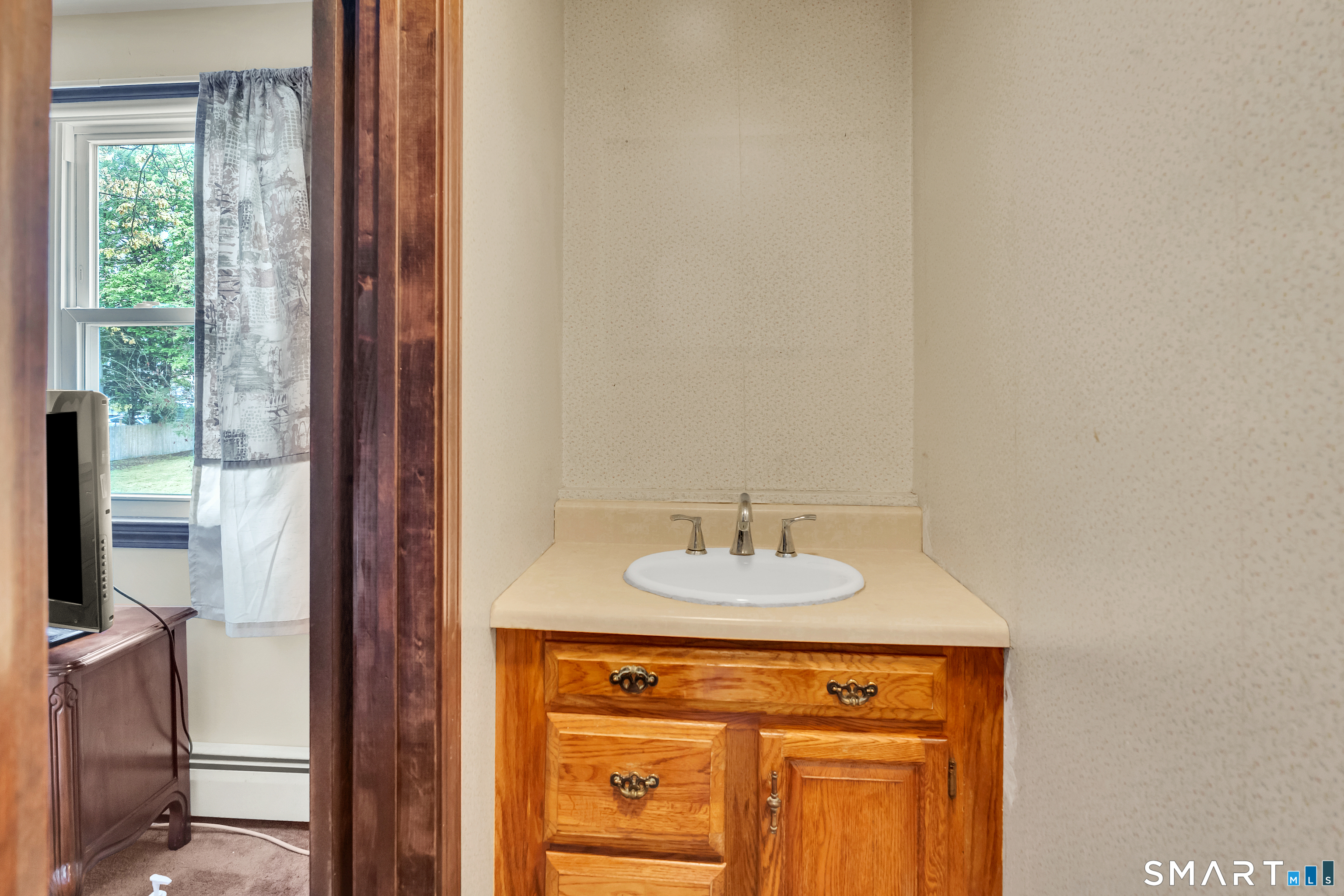350 High Street Torrington, CT 06790 - Photo 21 of 40