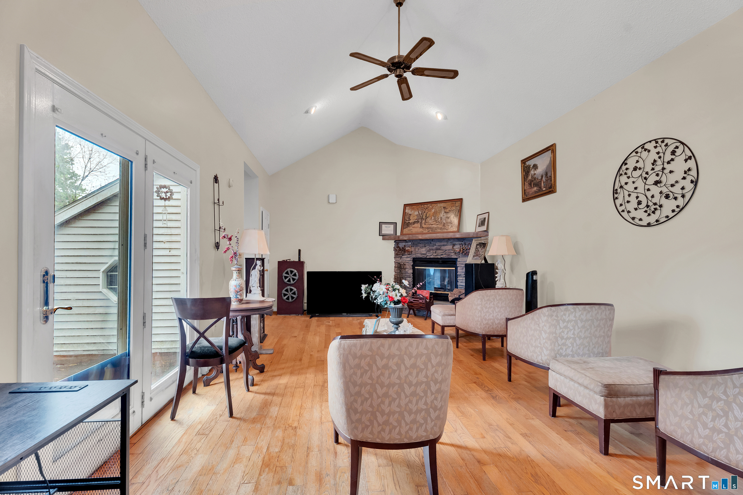 350 High Street Torrington, CT 06790 - Photo 4 of 40