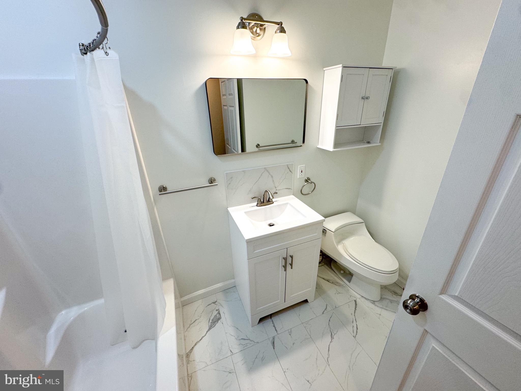 910 North 41st Street, Unit 2 Philadelphia, PA 19104 - Photo 5 of 10
