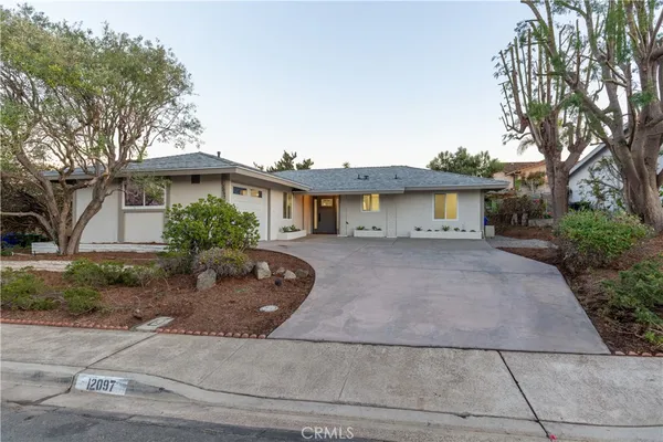 $4,400 | 12097 Pastoral Road, San Diego, CA 92128