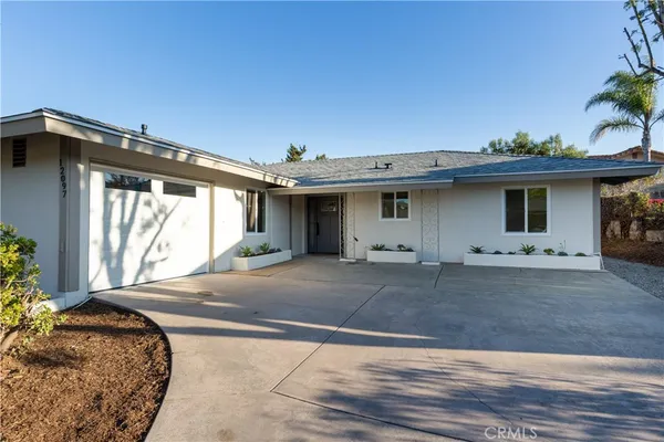 $4,400 | 12097 Pastoral Road, San Diego, CA 92128