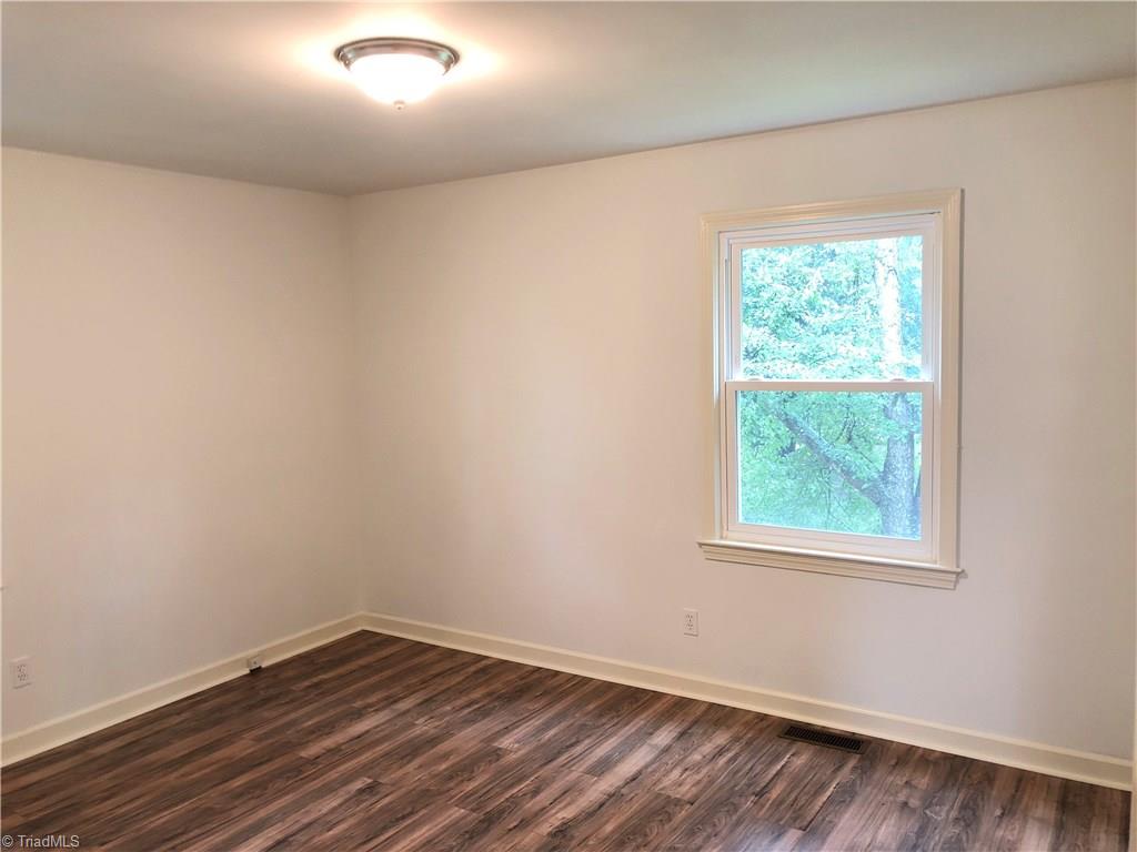 960 Yadkin Valley Road Advance, NC 27006 - Photo 7 of 24 Gallery Image 7