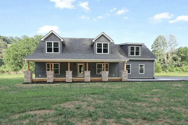 $499,000 | 210 Granville Highway, Chestnut Mound, TN 38552