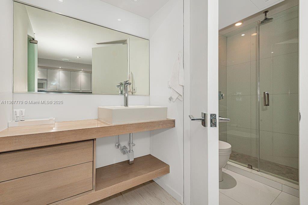 2301 Collins Avenue, Unit 1032 Miami Beach, FL 33139 - Photo 18 of 25