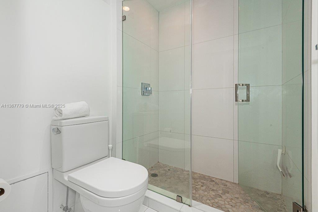 2301 Collins Avenue, Unit 1032 Miami Beach, FL 33139 - Photo 19 of 25