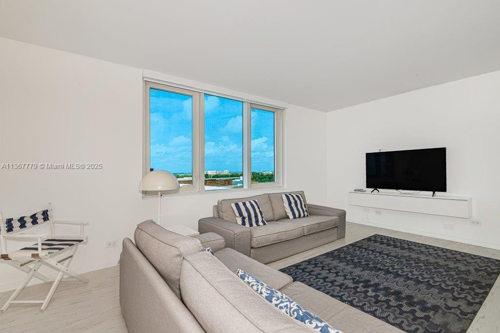 2301 Collins Avenue, Unit 1032 Miami Beach, FL 33139 - Photo 5 of 25