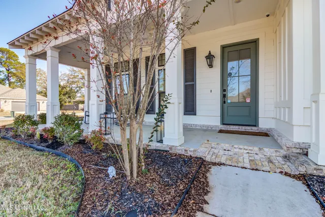 $494,000 | 10510 East Landon Green Circle, Gulfport, MS 39503