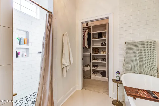 $494,000 | 10510 East Landon Green Circle, Gulfport, MS 39503