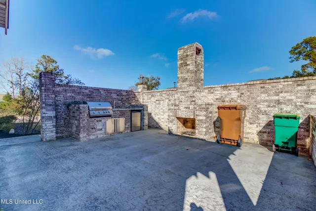 $494,000 | 10510 East Landon Green Circle, Gulfport, MS 39503