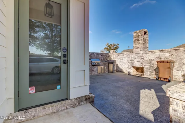 $494,000 | 10510 East Landon Green Circle, Gulfport, MS 39503