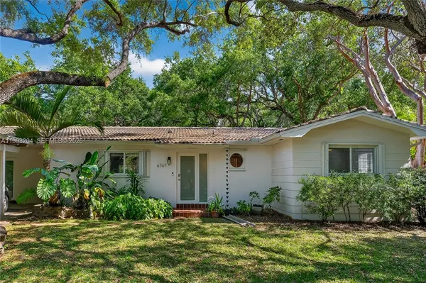 $5,500 | 6767 Southwest 154th Street, Palmetto Bay, FL 33157