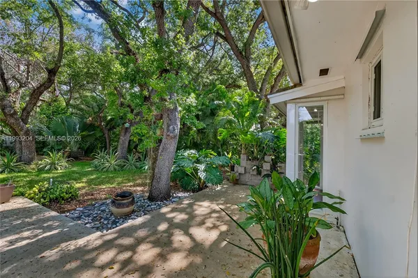 $5,500 | 6767 Southwest 154th Street, Palmetto Bay, FL 33157