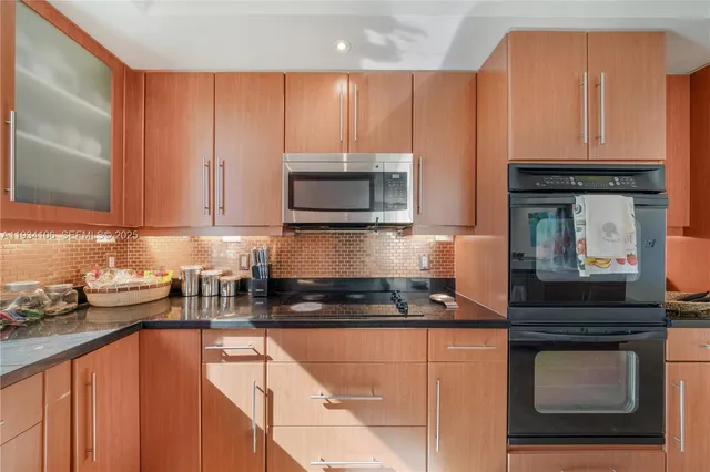 $15,977 | 765 Crandon Boulevard, Unit PH12, Key Biscayne, FL 33149