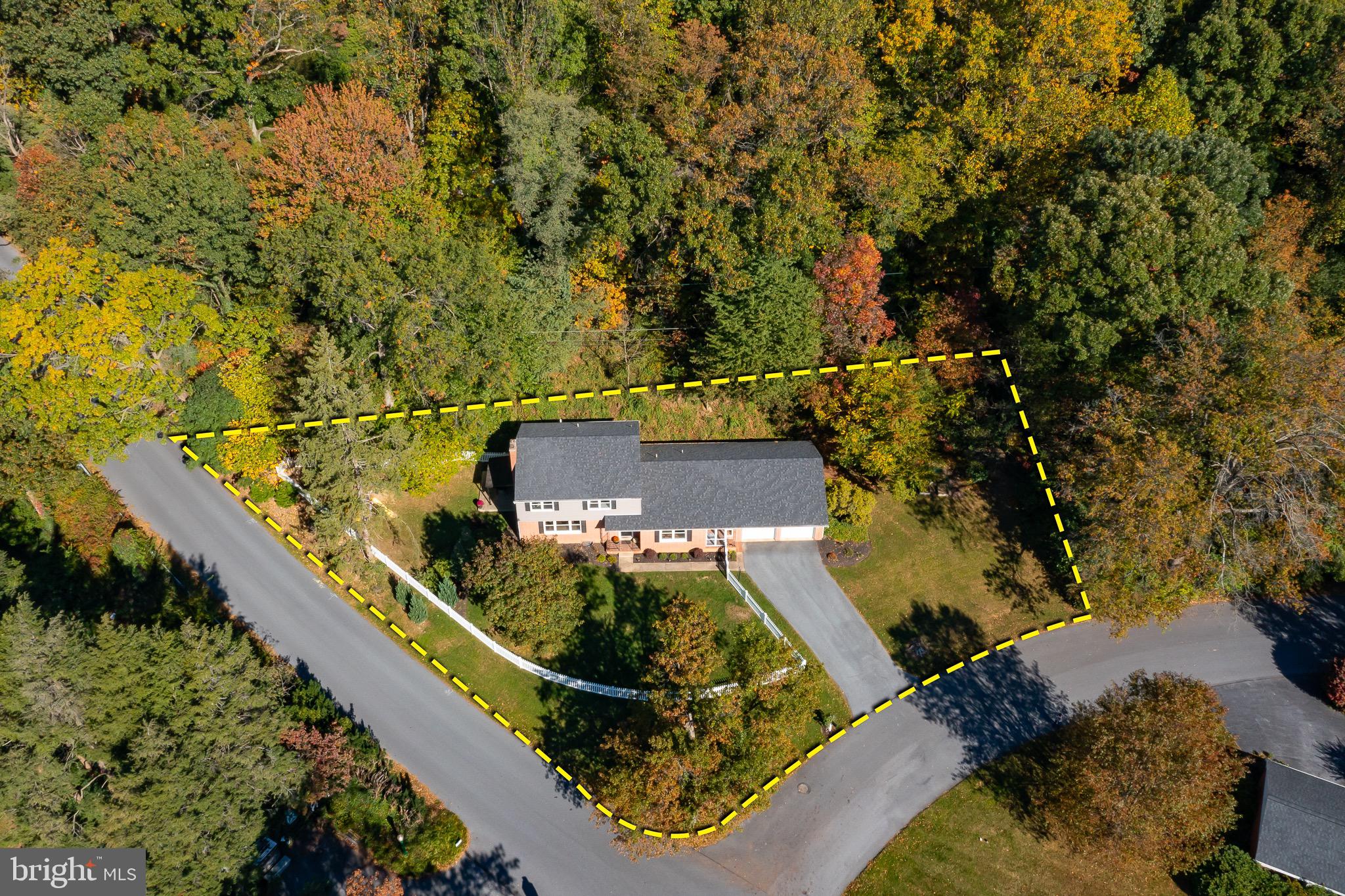 2337 Woodwick Road Lancaster, PA 17601 - Photo 5 of 49 Gallery Image 5