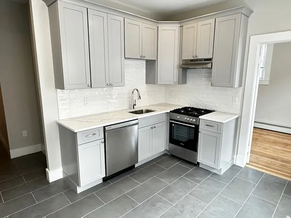 $7,350 | 1284 Commonwealth Avenue, Unit 7, Boston, MA 02134