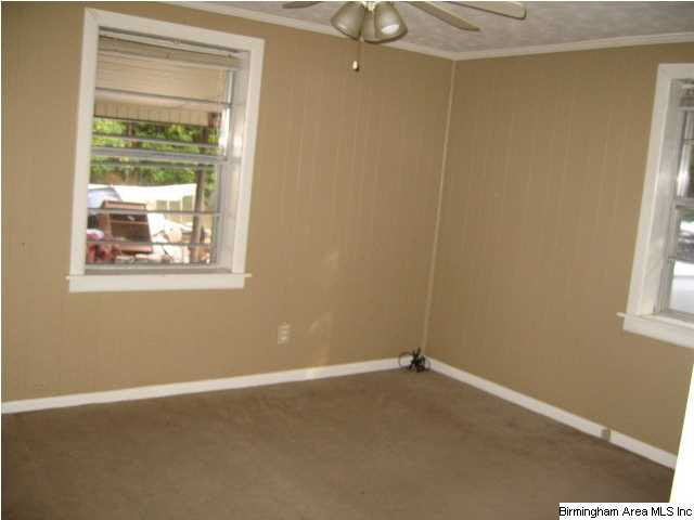 136 Kay Street Pell City, AL 35128 - Photo 7 of 8