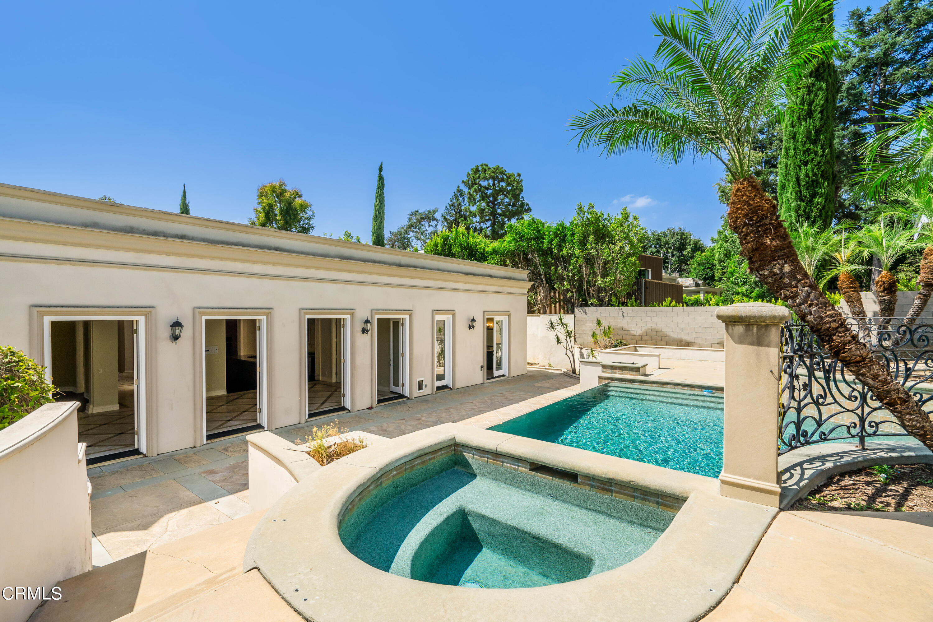 1165 Arden Road Pasadena, CA 91106 - Photo 21 of 25 a view of outdoor kitchen and outdoor seating