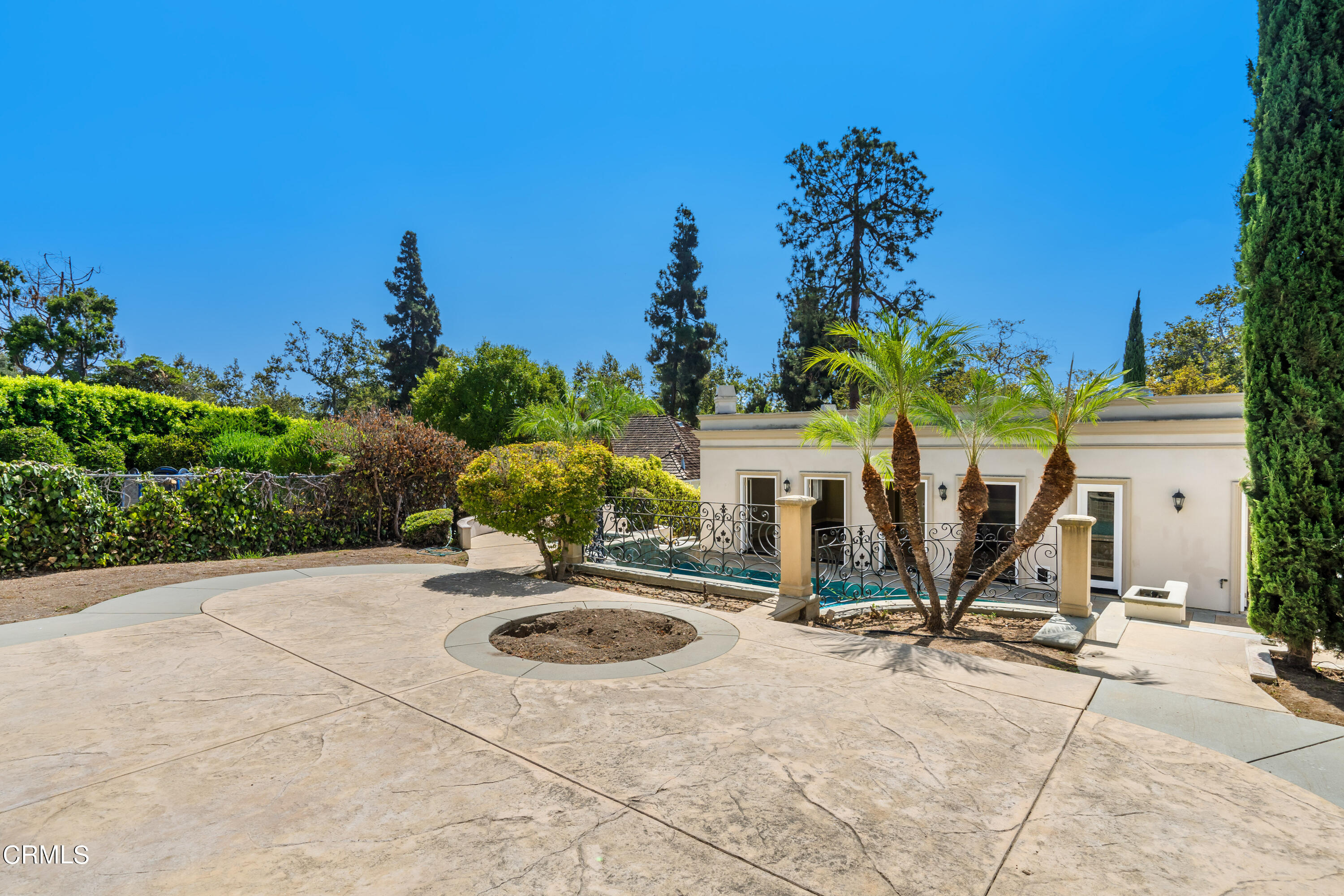 1165 Arden Road Pasadena, CA 91106 - Photo 23 of 25 a view of house with outdoor space and entertaining space
