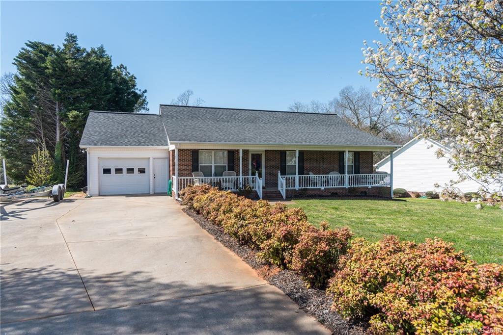 2461 Otis Dellinger Road Lincolnton, NC 28092 - Photo 2 of 26 Gallery Image 2