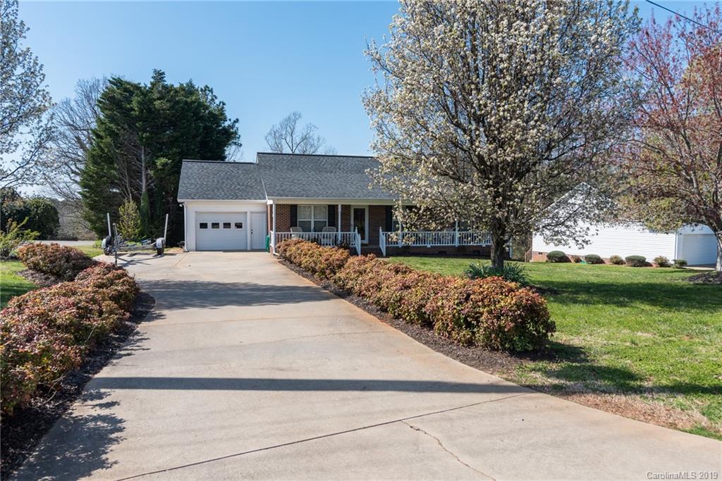 2461 Otis Dellinger Road Lincolnton, NC 28092 - Photo 3 of 26 Gallery Image 3