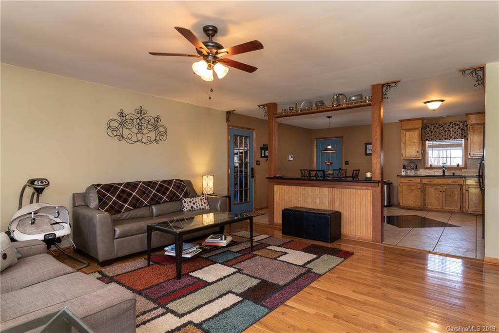 2461 Otis Dellinger Road Lincolnton, NC 28092 - Photo 6 of 26 Gallery Image 6