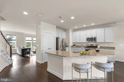$715,000 | 46680 Joubert Terrace, Sterling, VA 20165