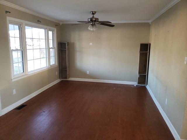 1218 Spring Street Philadelphia, TN 37846 - Photo 4 of 10 spring mls living room