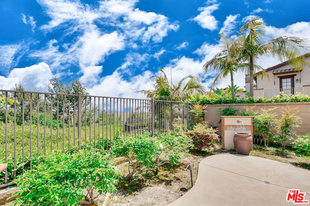 24 Still Water Newport Coast, CA 92657 - Photo 48 of 56 a garden view
