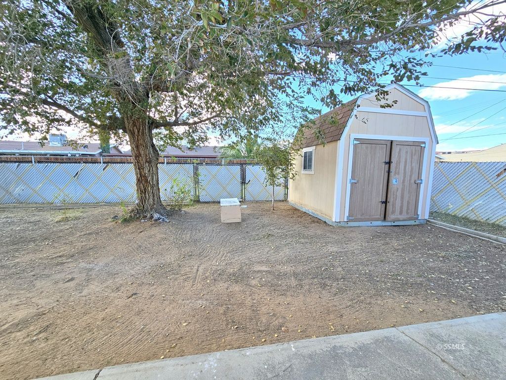 121 South Sunland Street Ridgecrest, CA 93555 - Photo 31 of 33 Gallery Image 31