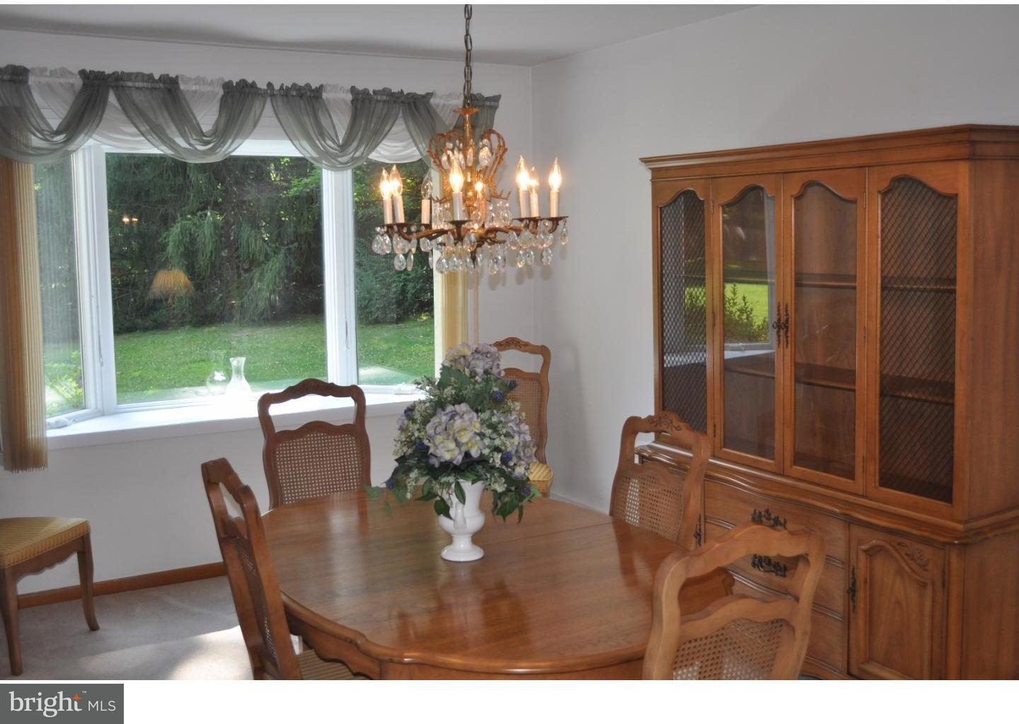 350 Ambler Road Fort Washington, PA 19034 - Photo 3 of 25 Dining Room