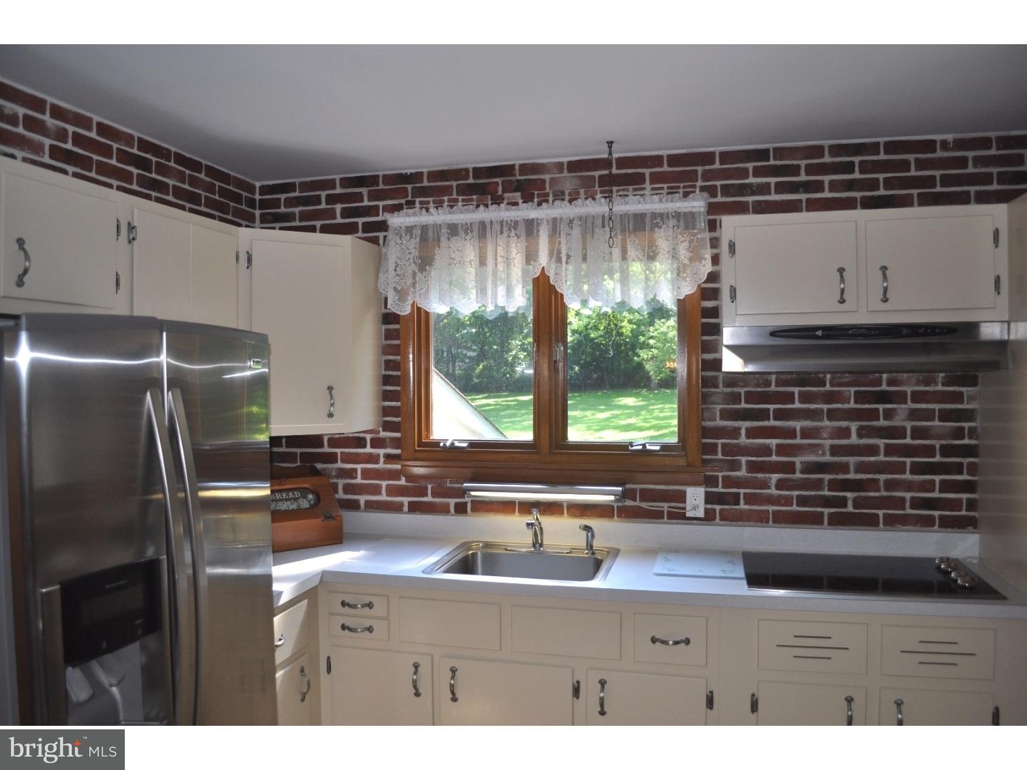 350 Ambler Road Fort Washington, PA 19034 - Photo 9 of 25 Kitchen