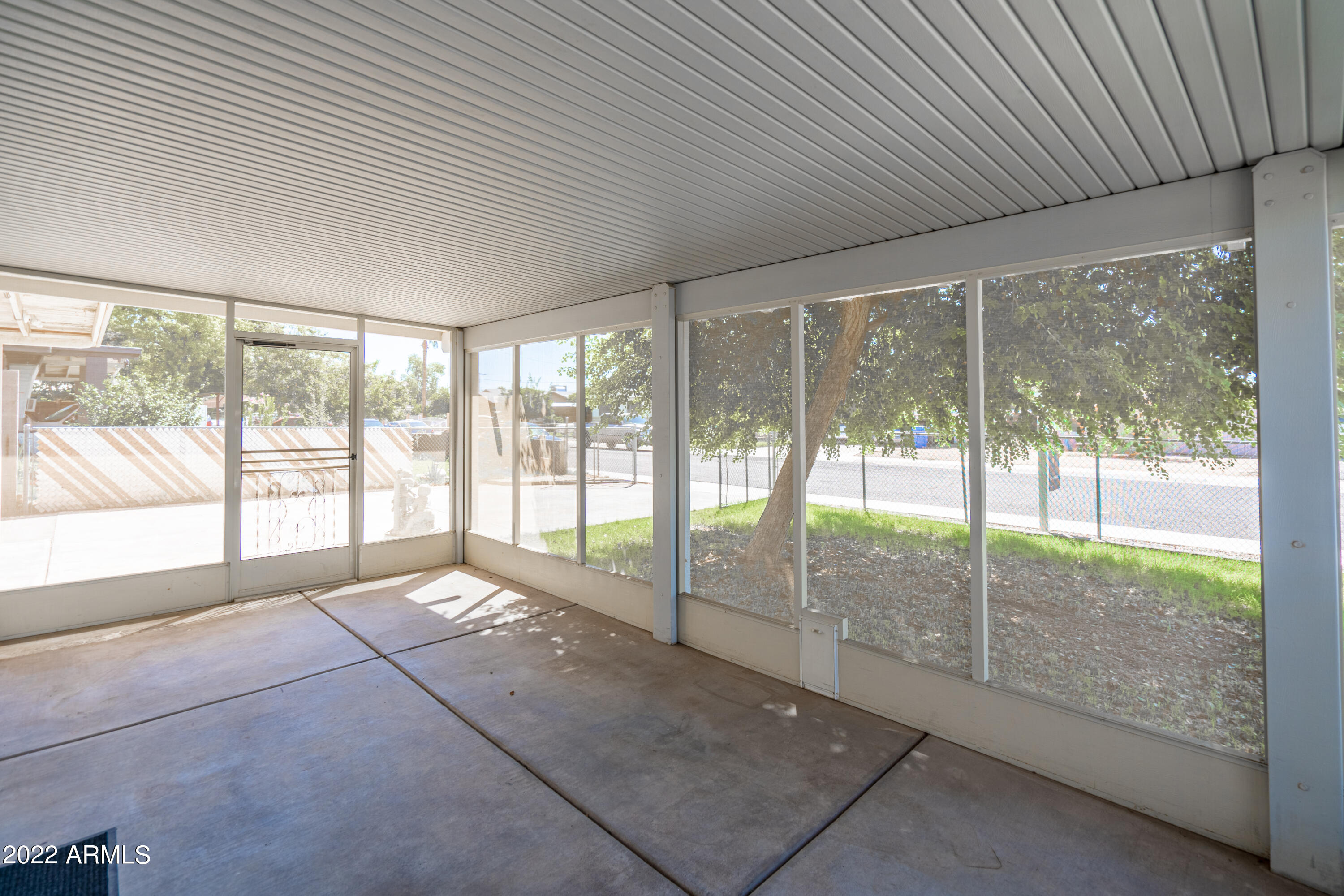 2704 East Phelps Road Phoenix, AZ 85032 - Photo 6 of 22 _DSC3387-HDR