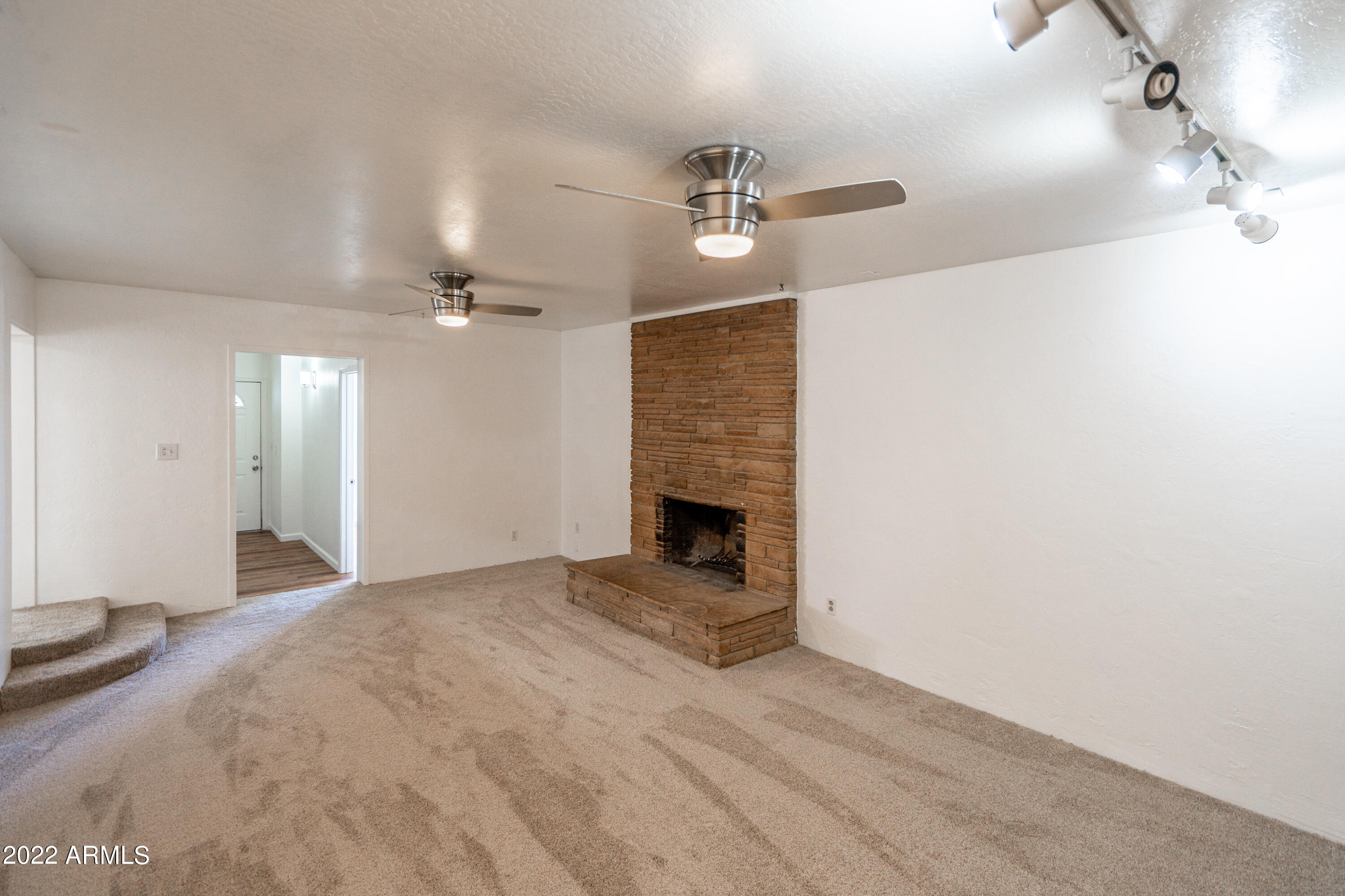 2704 East Phelps Road Phoenix, AZ 85032 - Photo 10 of 22 _DSC3444-HDR