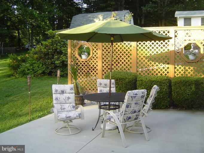 607 Prospect Road Mount Airy, MD 21771 - Photo 8 of 15 Patio