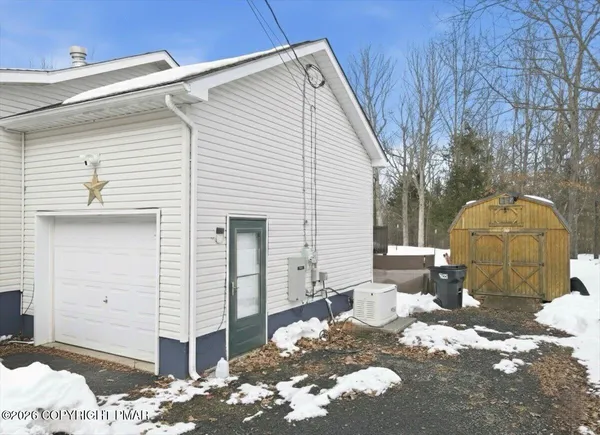 $315,000 | 199 Magic Mountain Road, Henryville, PA 18332