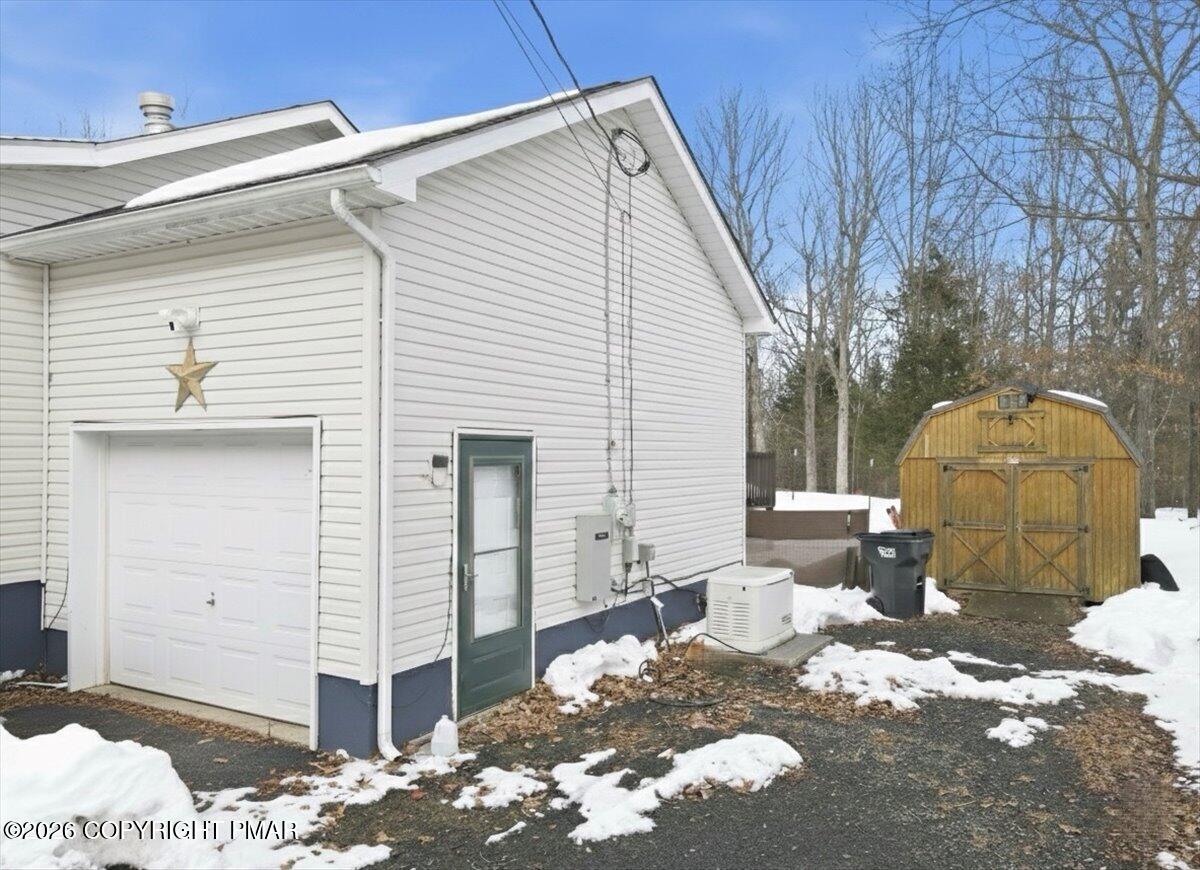 199 Magic Mountain Road Henryville, PA 18332 - Photo 55 of 74 Garage & shed