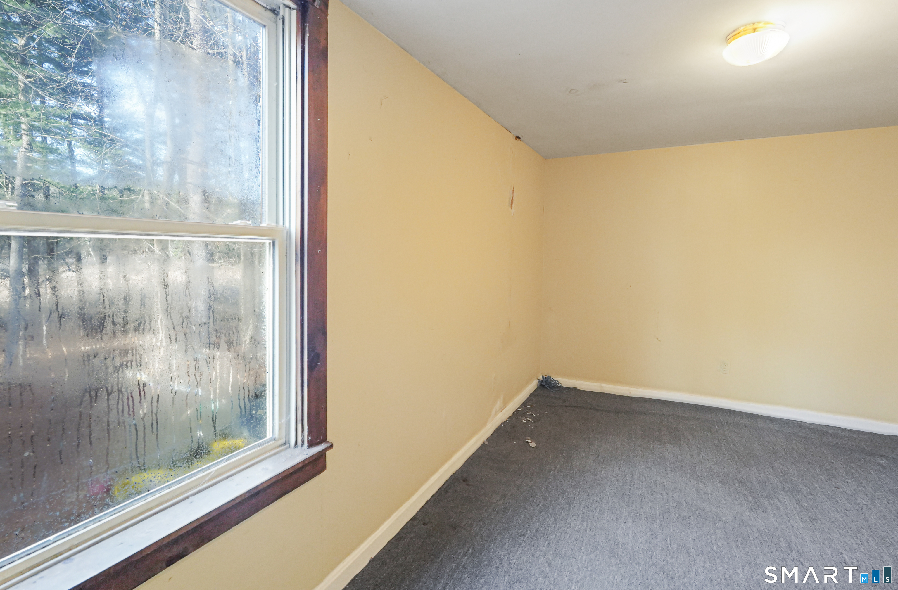 383 Putnam Pike Killingly, CT 06241 - Photo 21 of 40