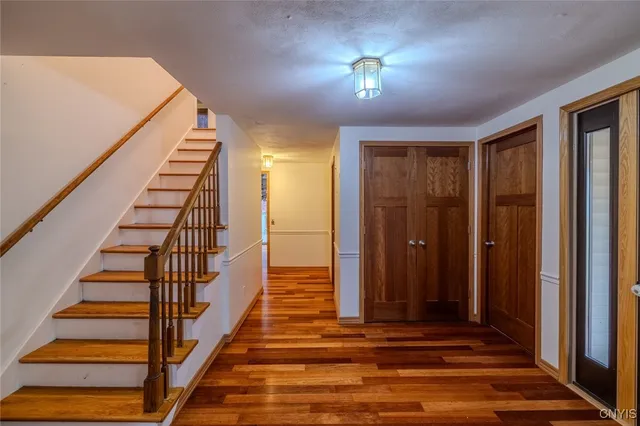 $449,000 | 232 Windcrest Drive, Camillus, NY 13031